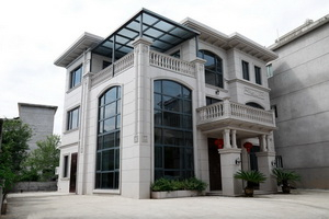 瓷磚外墻翻新仿石漆需要鏟掉瓷磚嗎？